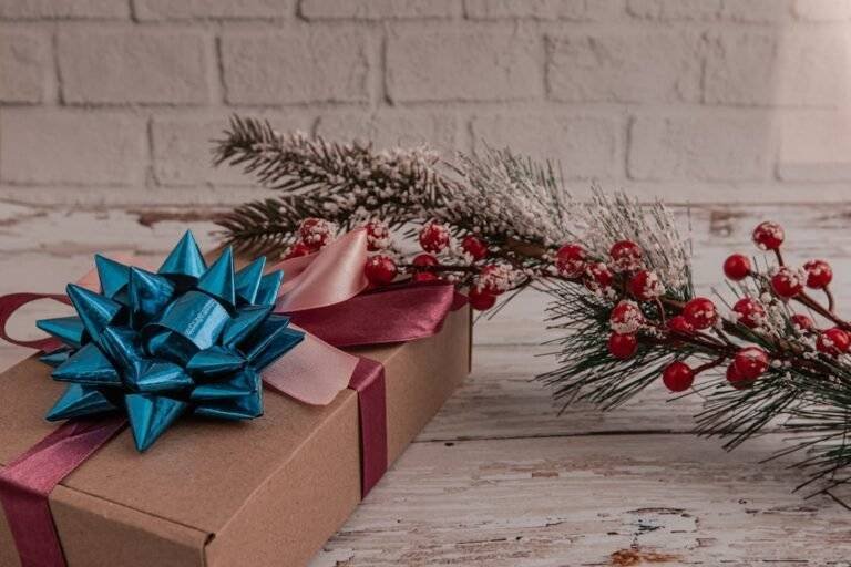 Unique Gifts for Women: Creative Ideas &Inspiration